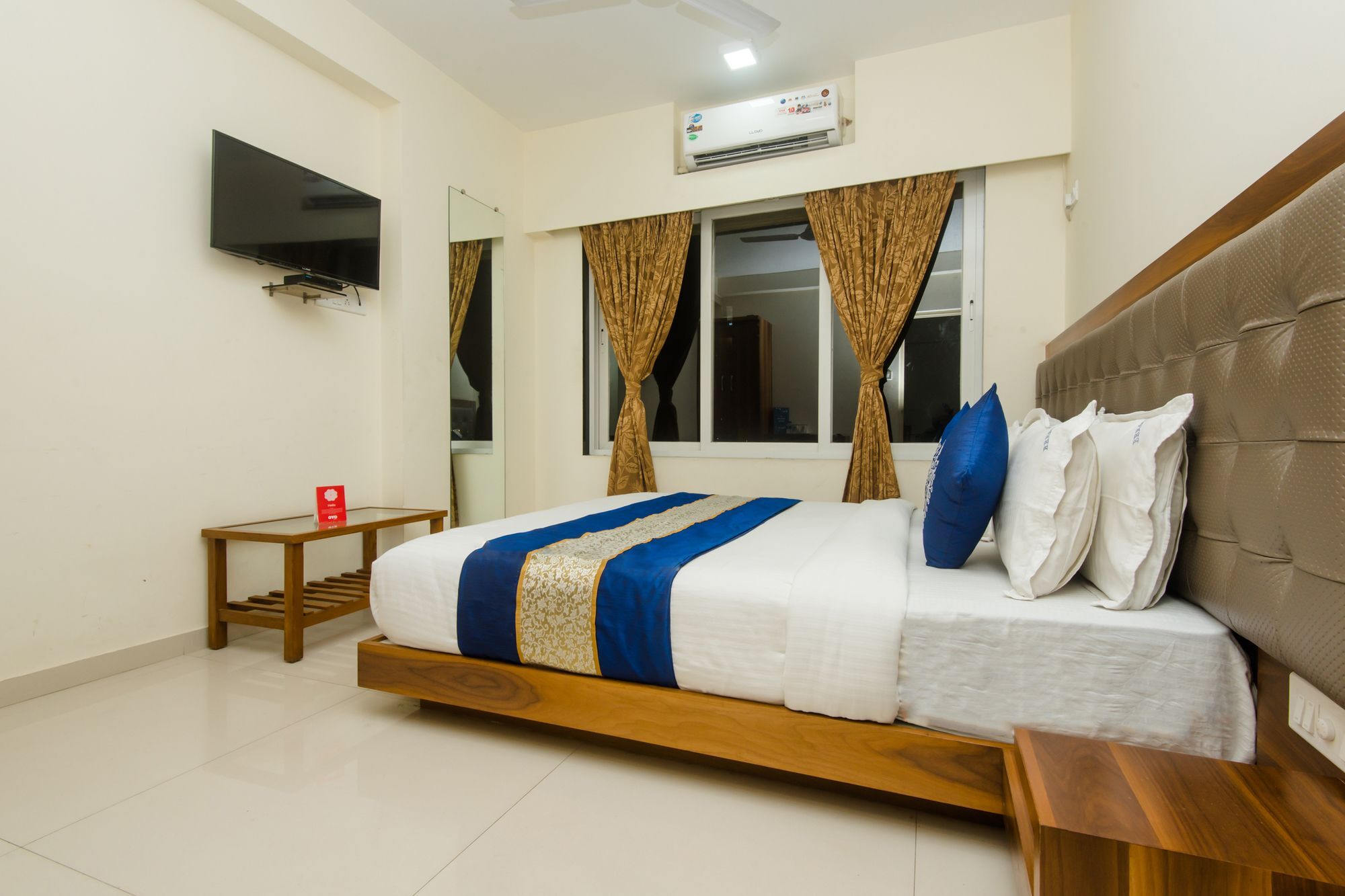 Oyo 11441 Hotel Blue Bells Residency Mumbai Exterior photo