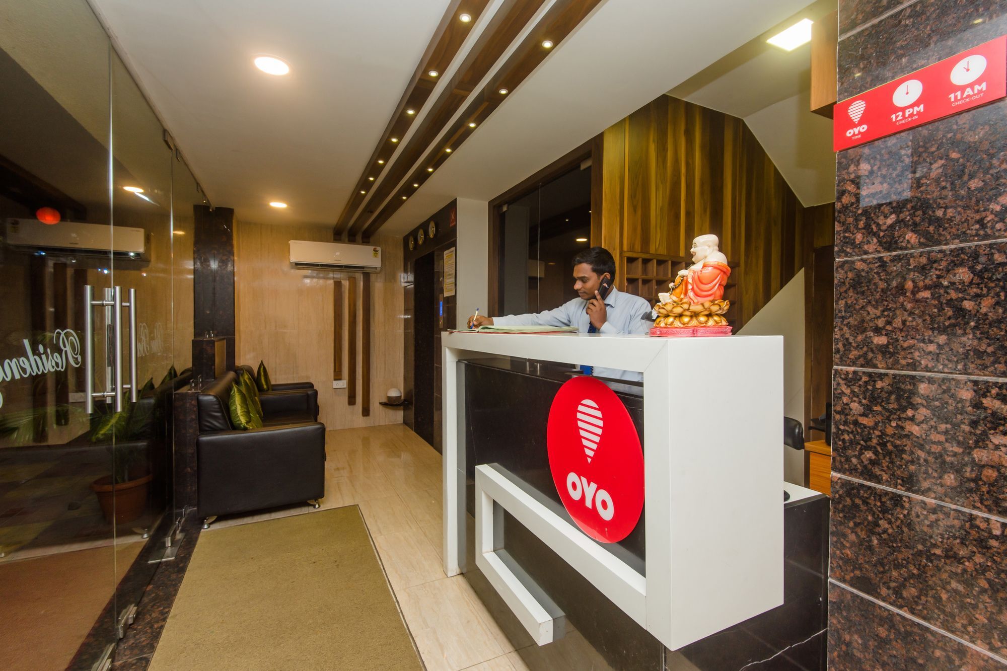 Oyo 11441 Hotel Blue Bells Residency Mumbai Exterior photo