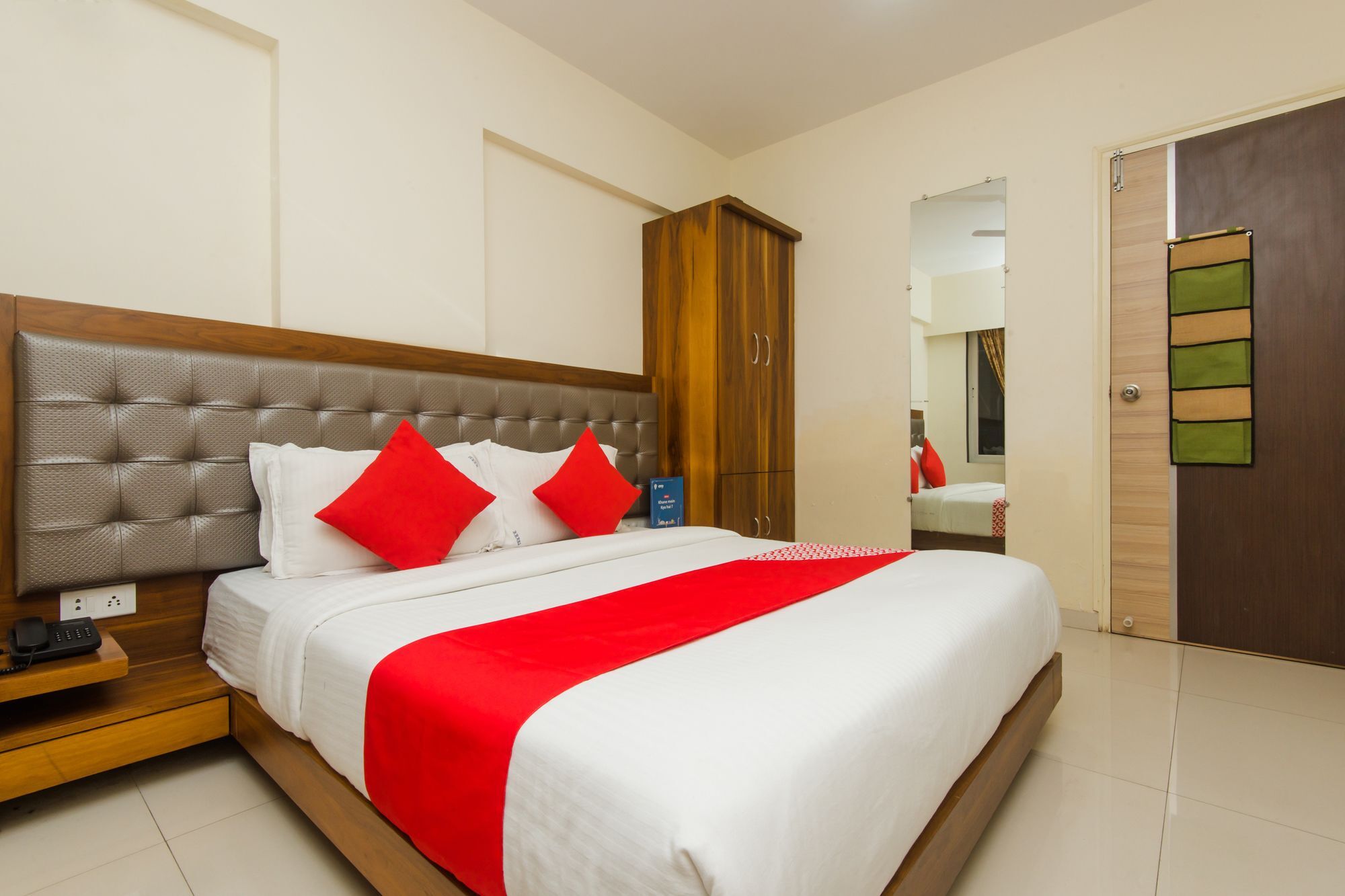 Oyo 11441 Hotel Blue Bells Residency Mumbai Exterior photo